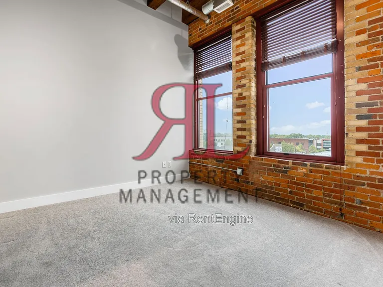 150 E Main St #504 — Photo 18