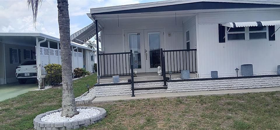 1st image of 313 Danube Cir