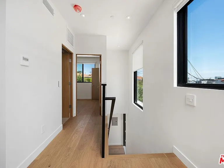 2202 Washington Ave #B — Photo 13