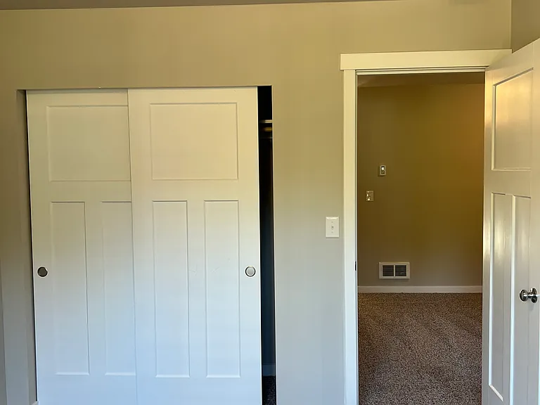 314 Stevens St NE — Photo 40