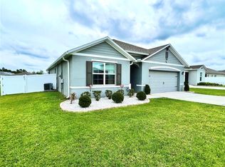 518 Autumn Stream Dr, Auburndale, FL 33823