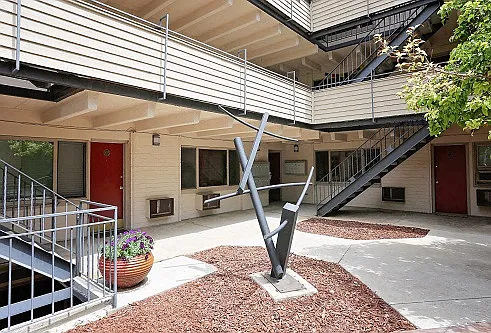 1160 Josephine St — Photo 14
