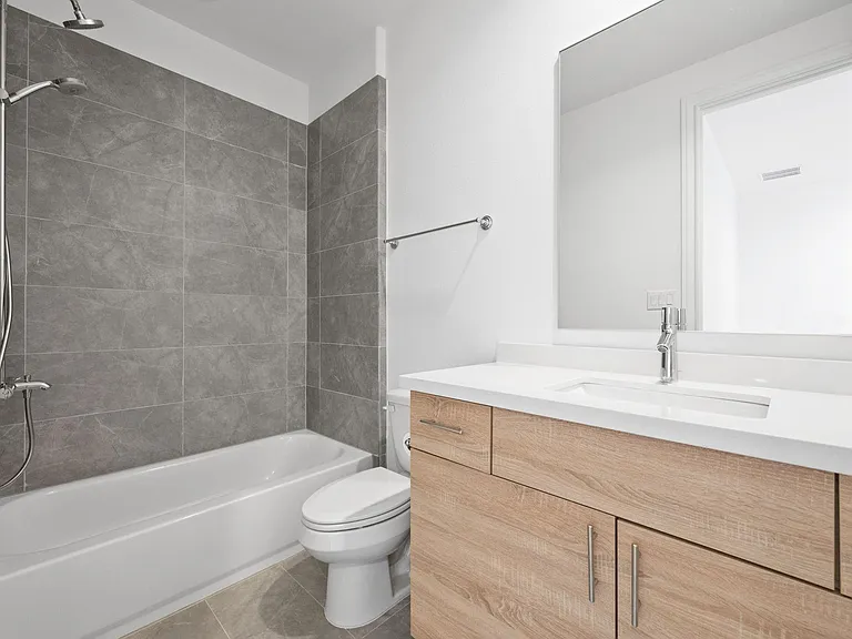 614 Delmar St — Photo 14