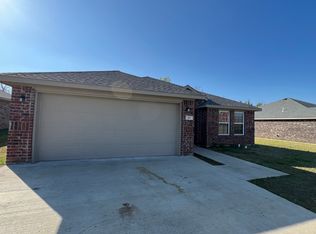 907 Panther Lookout, Calera, OK 74730