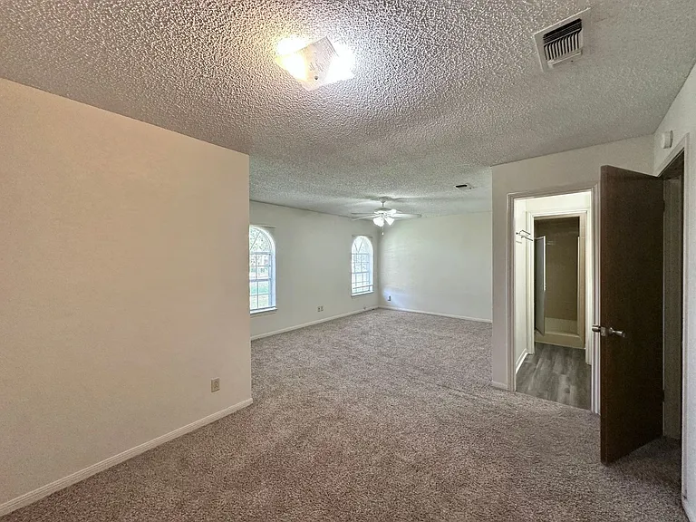 2408 Lake Rd — Photo 20