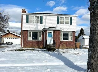 105 Rondelay Dr, Cheektowaga, NY 14227