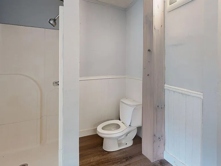22 Mineral St — Photo 7