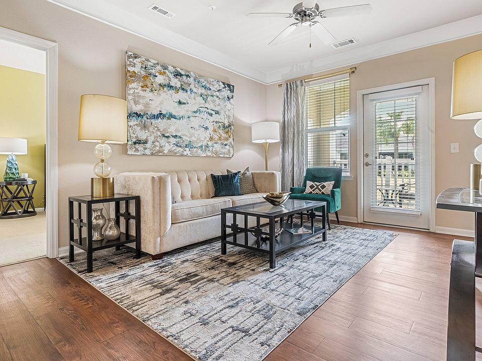 Bright Living Room with Ceiling Fan