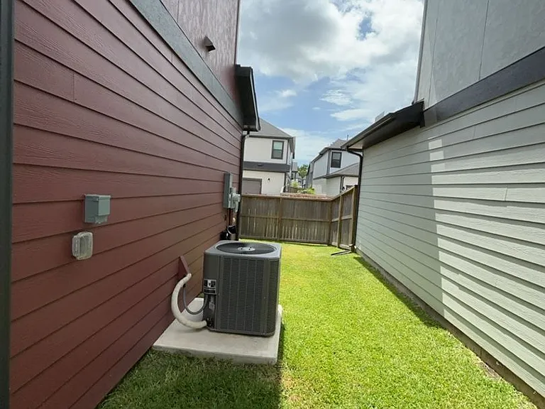 1542 Park Path Dr — Photo 11