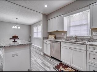 3300 Maple Ln, Newburgh, IN 47630