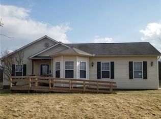 16985 Leggett Rd, Montville, OH 44064