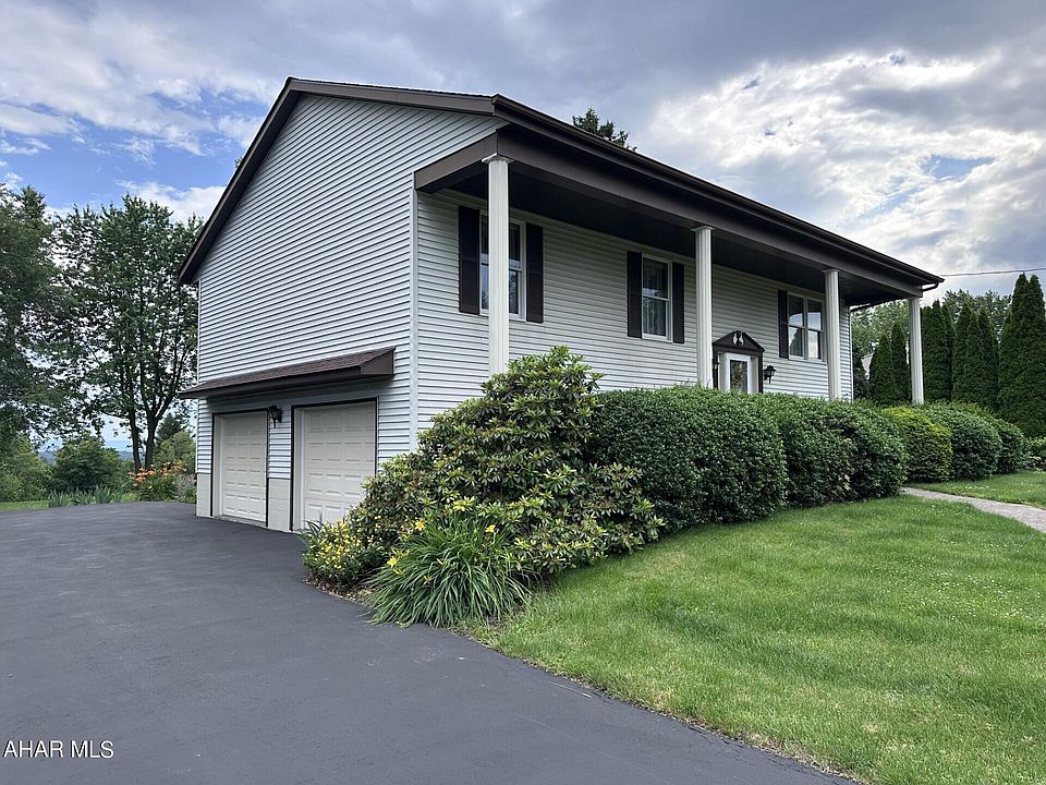 677 Manor Dr, Ebensburg, PA 15931 Zillow