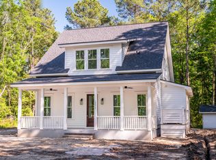 10017 Hercules Rd, Mc Clellanville, SC 29458