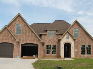 8325 Somerville Cir, Beaumont, TX 77713