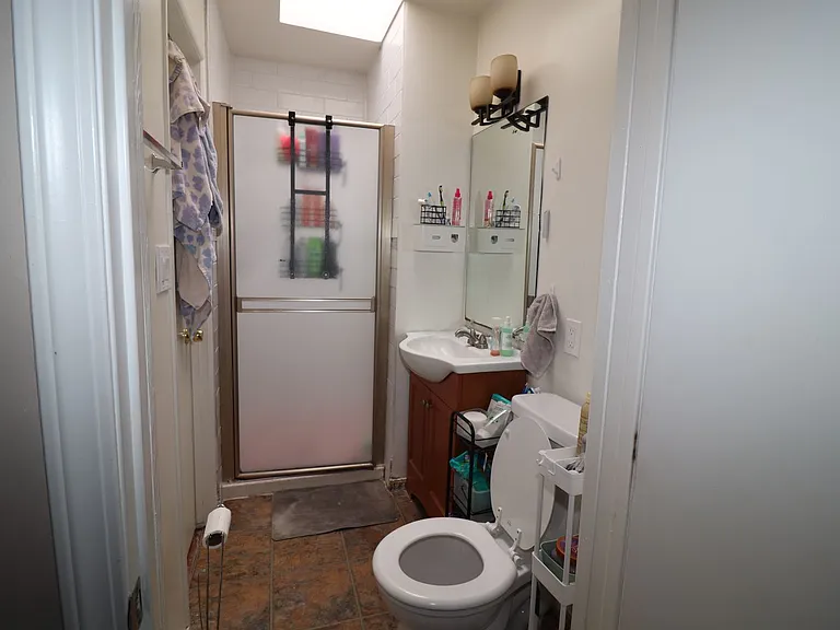 1054 N Grand St — Photo 16