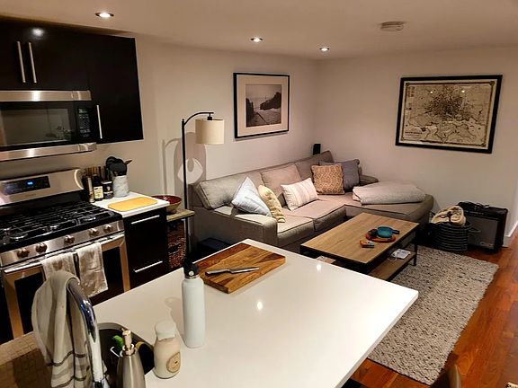 5th image of 1007 S Kenwood Ave #1