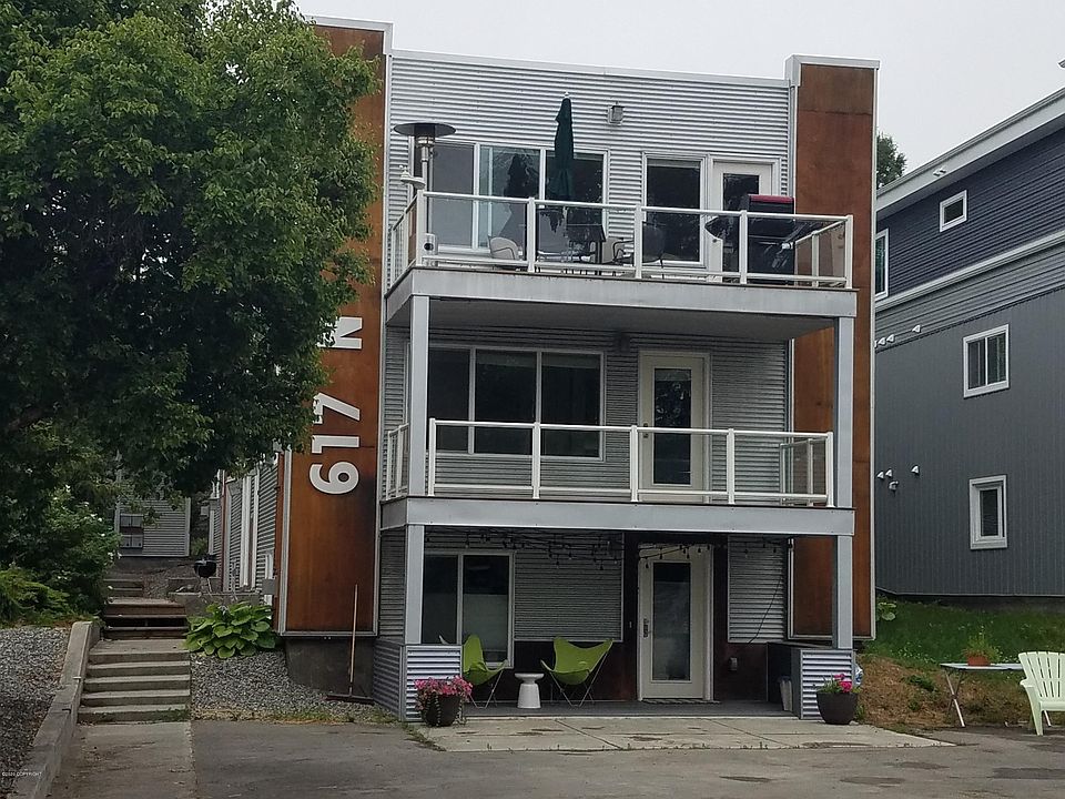 1st image of 617 N St APT B