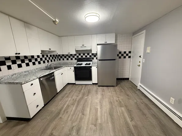 11 Allen Ave APT 1, North Providence, RI 02911