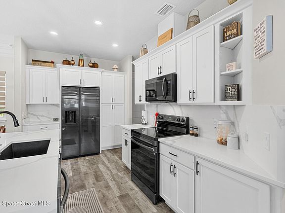 5th image of 1154 Captiva Island Cir