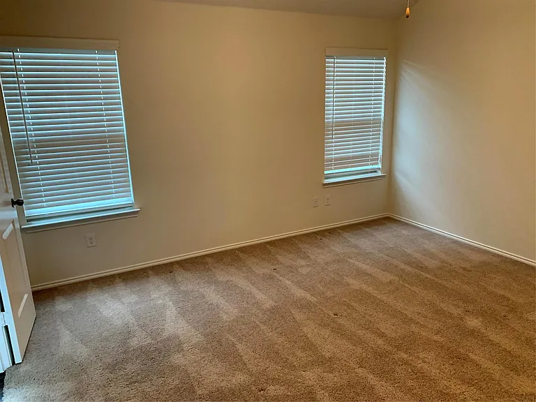 2444 Larimar Dr — Photo 19