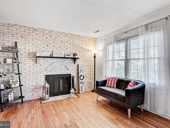 5th image of 7010 Lombard Ln