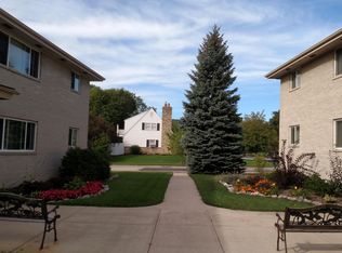 W169N8924 Hoyt Dr #6, Menomonee Falls, WI 53051