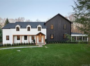 40 Cranbury Rd, Westport, CT 06880