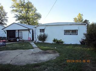 328 Maple St, Westville, IL 61883