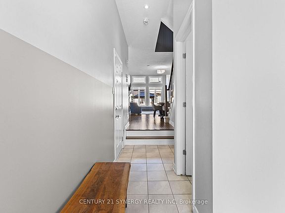 5th image of 162 Popplewell Cres