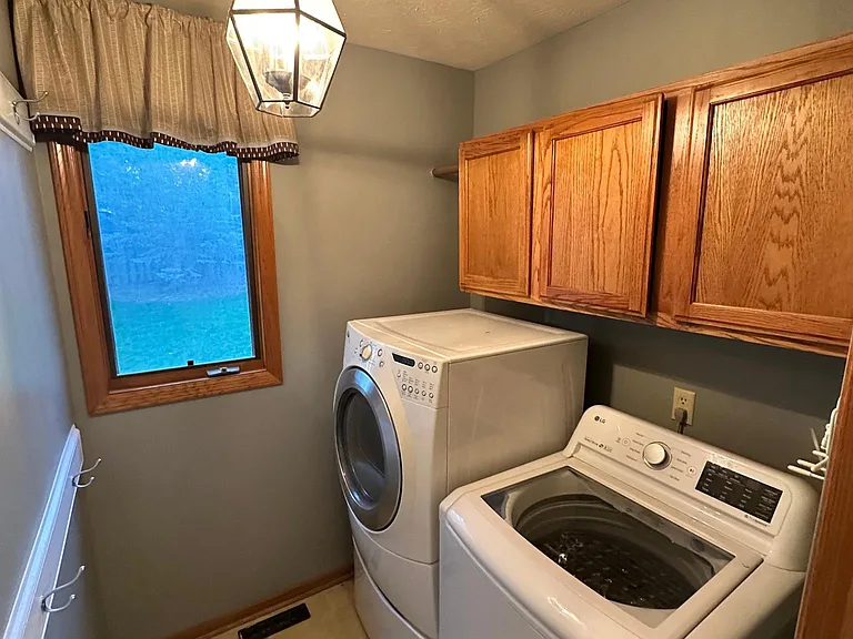 17007 Karen St — Photo 16