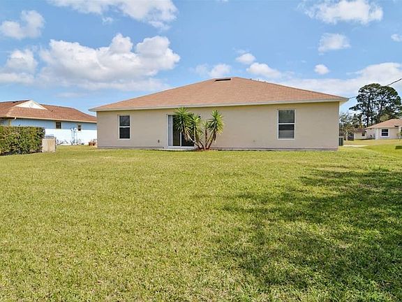 3rd image of 2016 SE Watercrest St