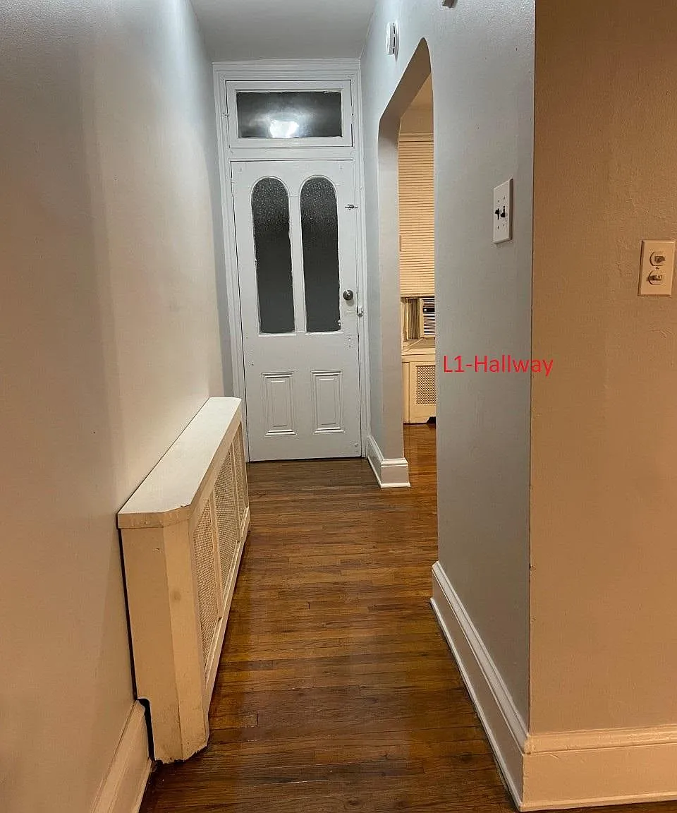 1002 Green St — Photo 2