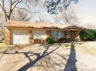 1307 Brookhurst St, Irving, TX 75061