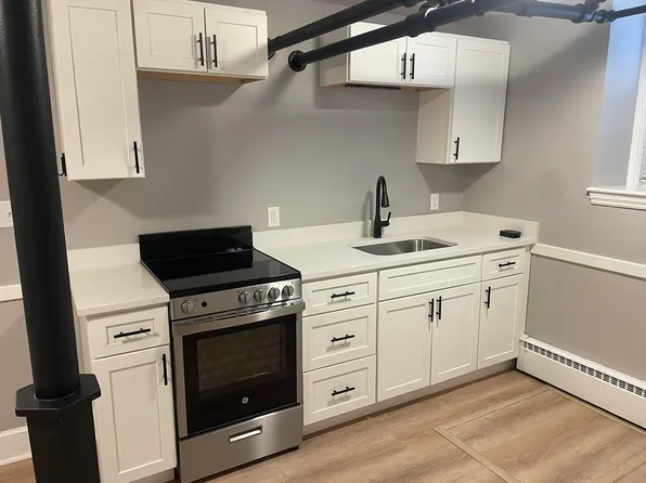 366 Essex St #B, Salem, MA 01970