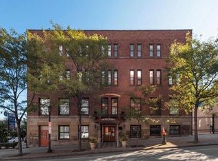1133 W 9th St APT 323, Cleveland, OH 44113
