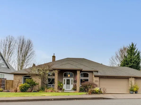 2490 NW Horizon Dr, McMinnville, OR 97128