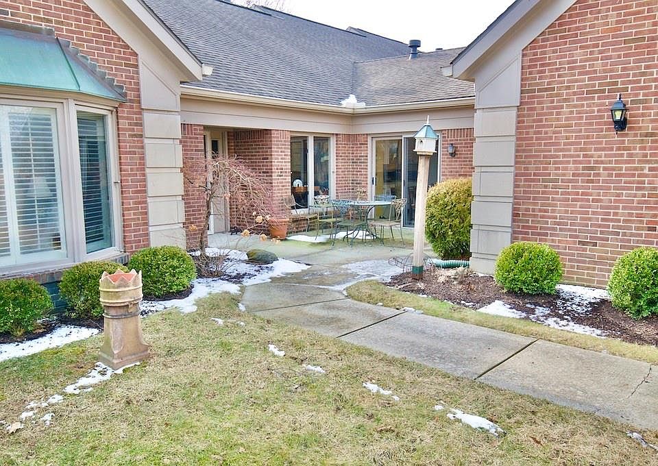 1st image of 275 Olde Mill Circle North Dr N