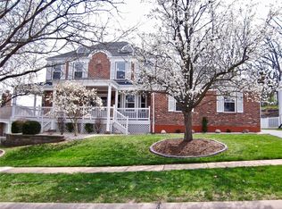 420 Mark Wesley Ln, Ballwin, MO 63021