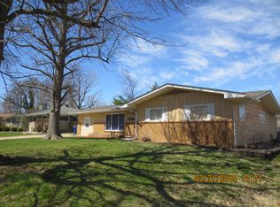 1808 Suzanne Dr, Marion, IL 62959