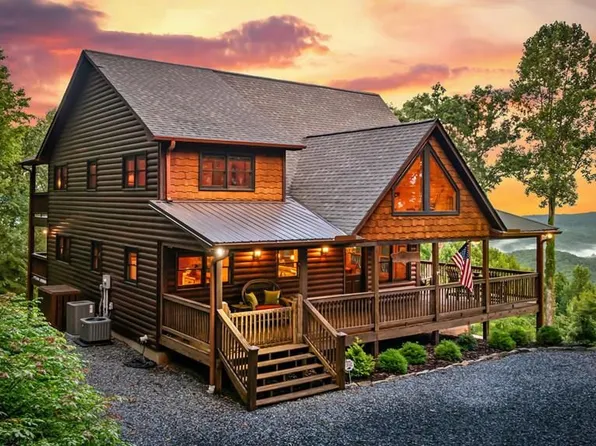 95 Moosilaukee Dr, Mineral Bluff, GA 30559