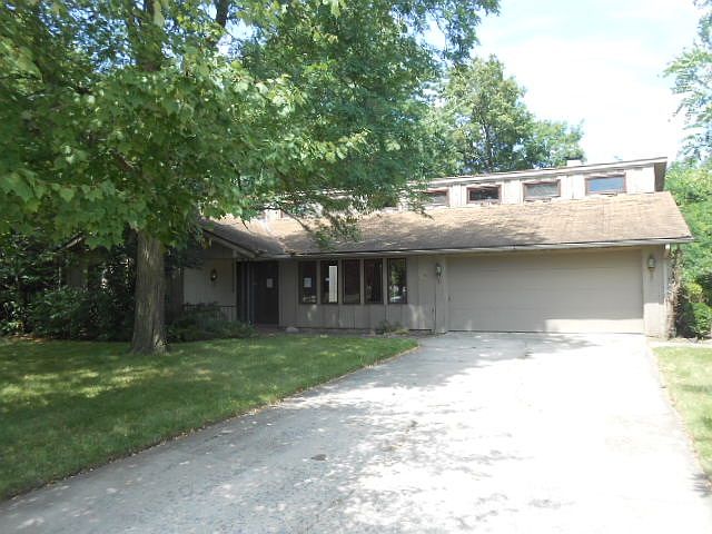 1st image of 1423 Altgeld St