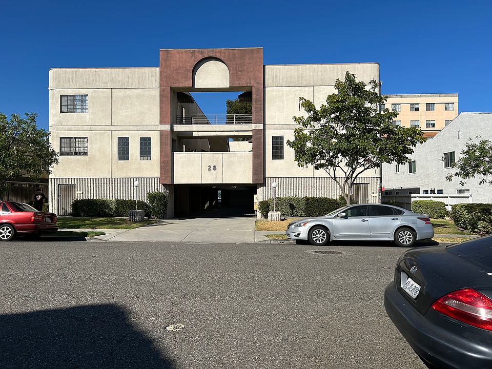 1st image of 28 N 4h St