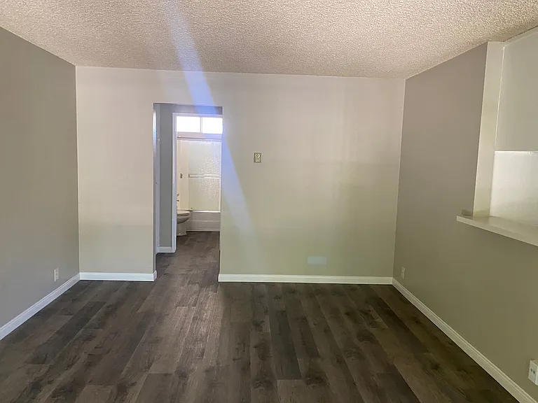 3462 Preble Ave — Photo 11