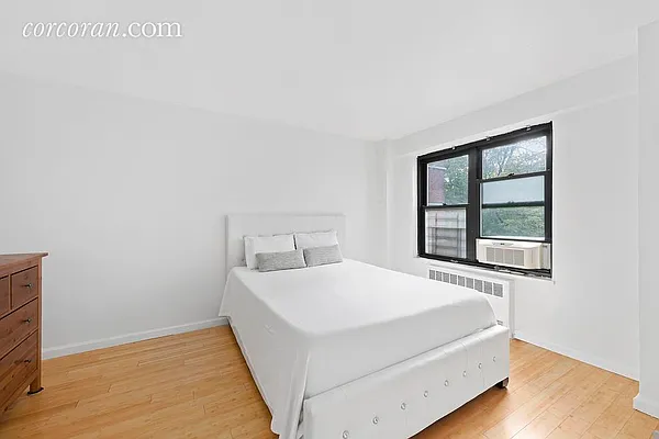 Sold by Corcoran | media 21