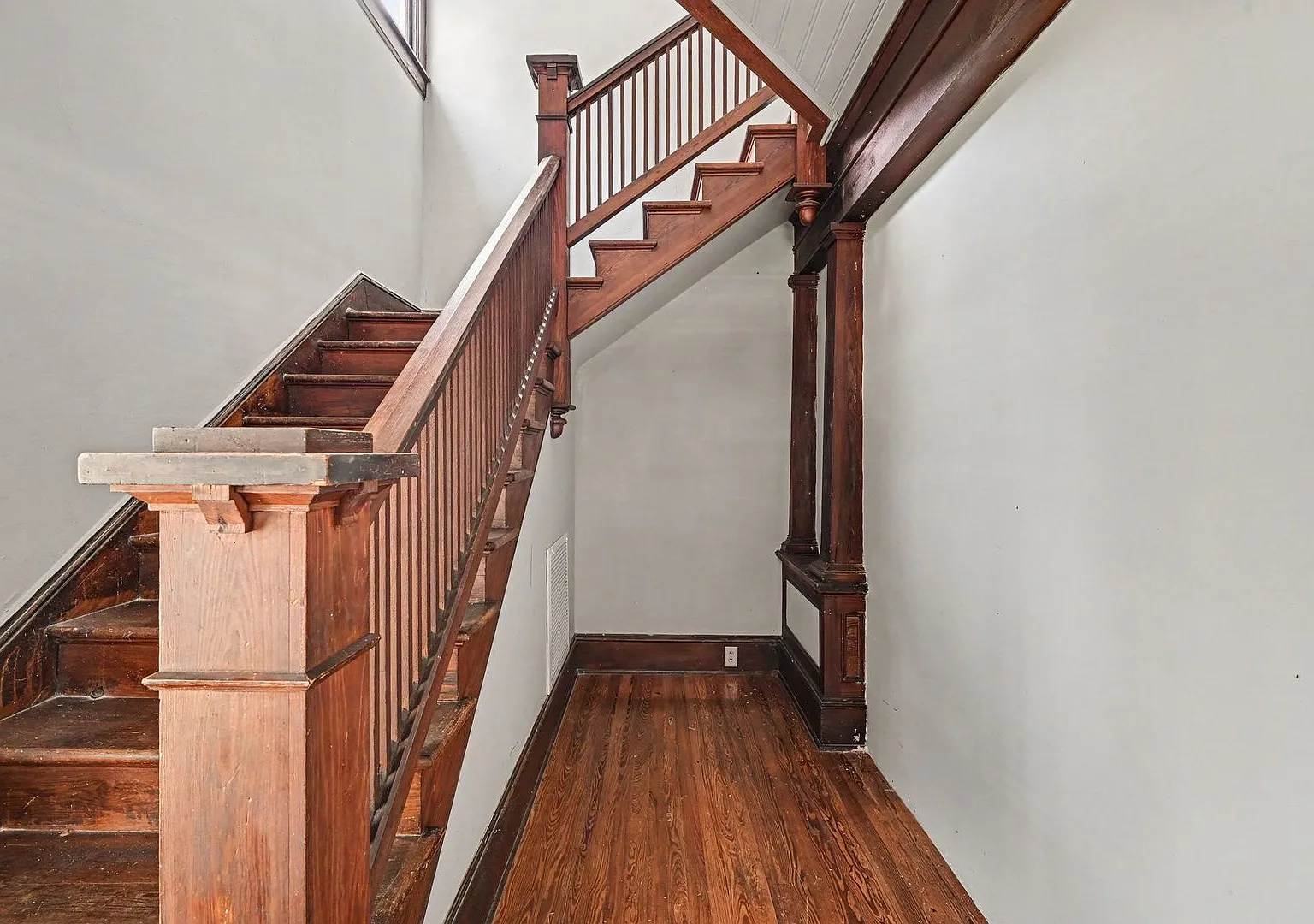2 Bedroom / 2 Bath Second Floor Apartment in Sanford Available Now! — Photo 3