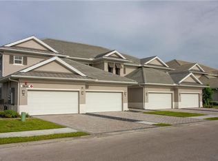 195 Indies Dr E FLOOR 102, Naples, FL 34114
