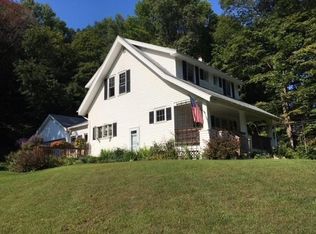 8 Hampden St, Chester, MA 01011