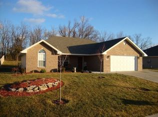 255 Brookstone Dr, Holts Summit, MO 65043