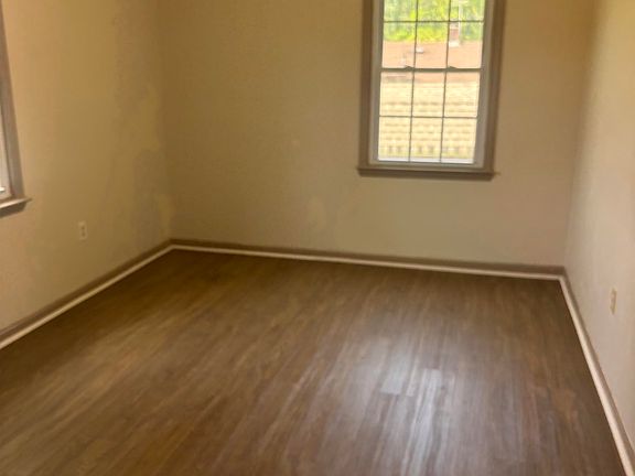 5th image of 270 Wilson Rd