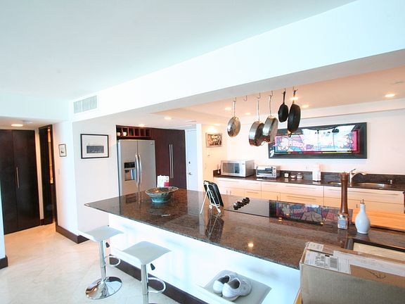 5th image of 5701 Collins Ave APT 702